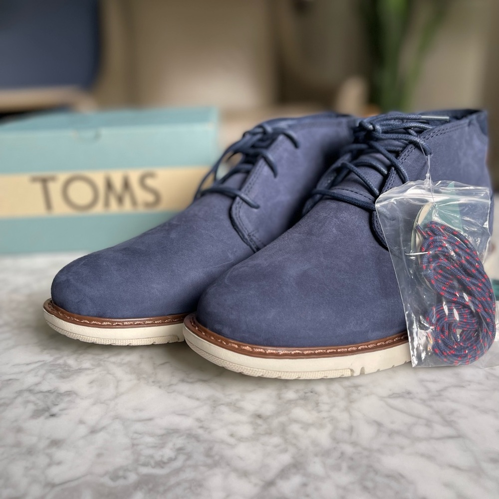 Brand New! TOMS Navy Suede Leather Men's Navi Boots 9M